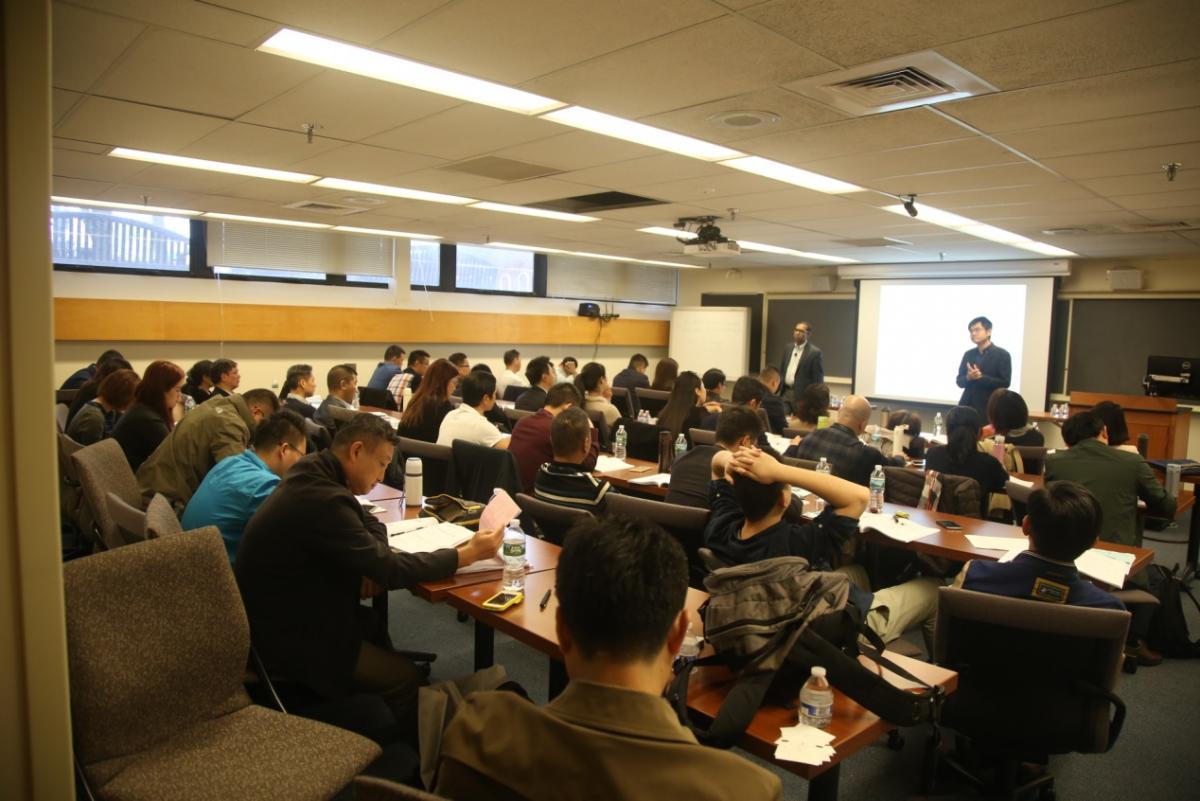 耶鲁大学舒希尔教授与我院EMBA学生分享《消费者行为学》课程